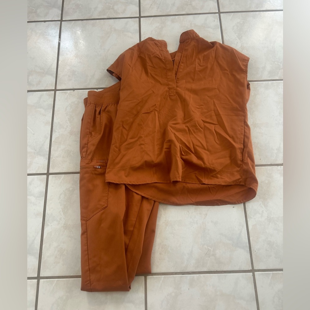 Women's Rust Two-Piece Set Top and Pants